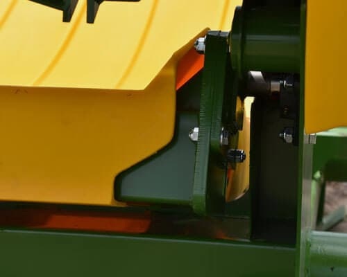 square bale feeder adjustable-platform