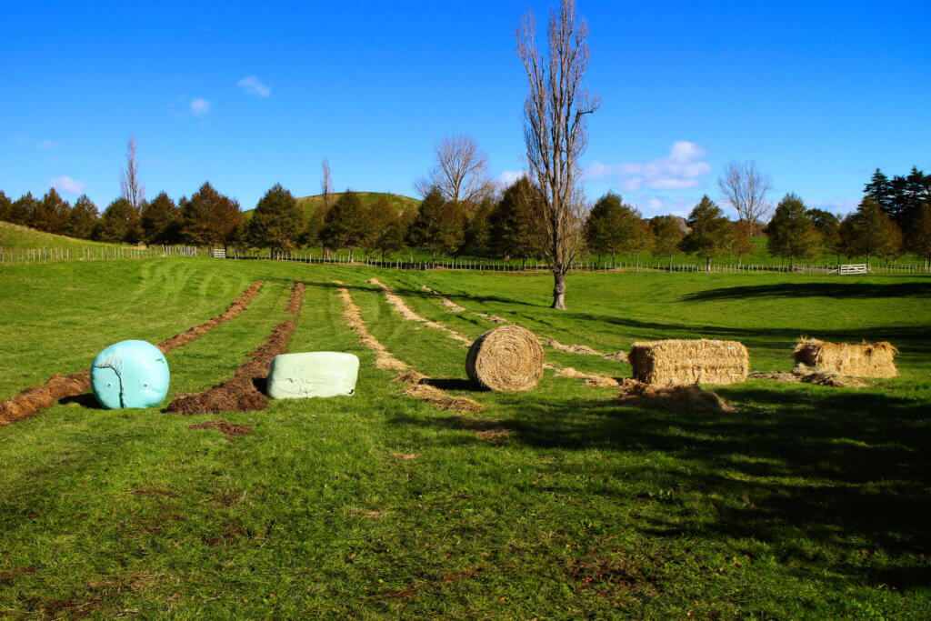 Hustler Bale Feeders can feed round or square bales