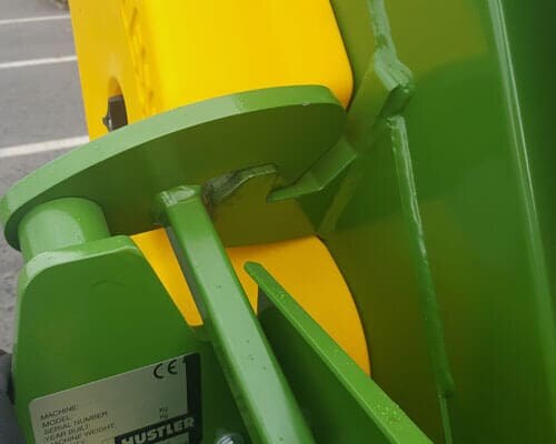 round bale feeder heavy-duty-latches