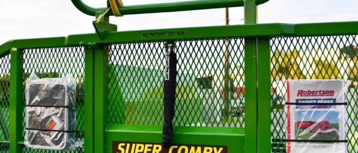 Combi Feeder Chainless Rear Floor - bale-manipulator