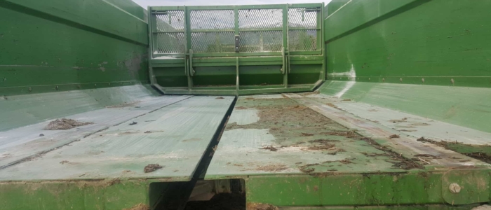 Combi Feeders Chainless Rear Floor -Rear pusher blade