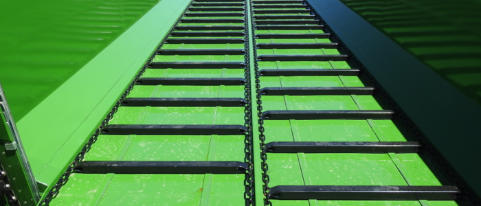 Combi Feeder Chainless Rear Floor - Clean bin design