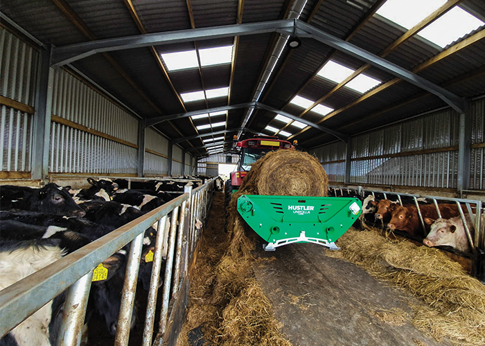 Unrolla LX105 Indoor Bale Feeder