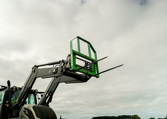 LiftMax LE110 front left view raised in the air 700 500