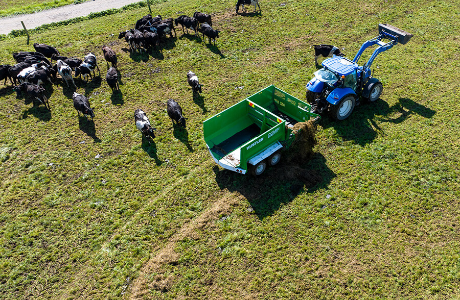 Hustler Combi RX148 feed wagon